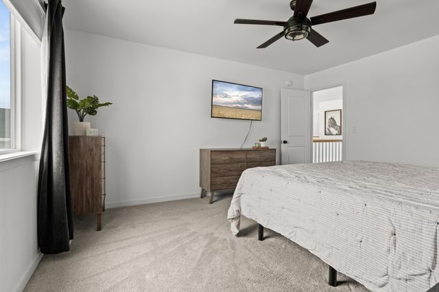 1038 Ashley Drive W, West Fargo, ND 58078