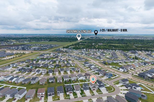 1038 Ashley Drive W, West Fargo, ND 58078