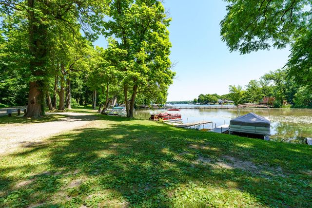 8218 N 37th Street, Ross Twp, MI 49083