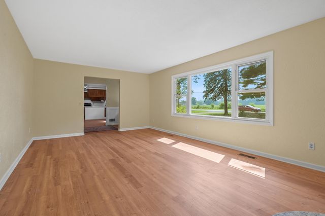 8218 N 37th Street, Ross Twp, MI 49083