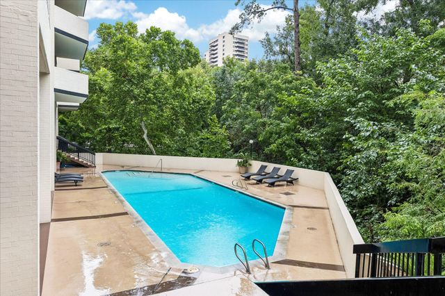 21 Briar Hollow Lane 501, Houston, TX 77027