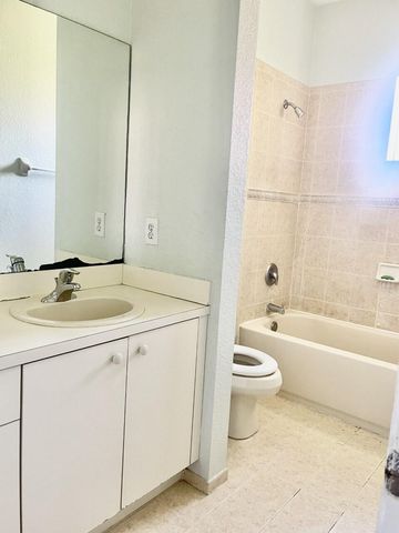 521 Princess Drive 521, Margate, FL 33068