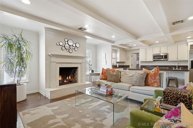 2853 E 39th Street, Tulsa, OK 74105