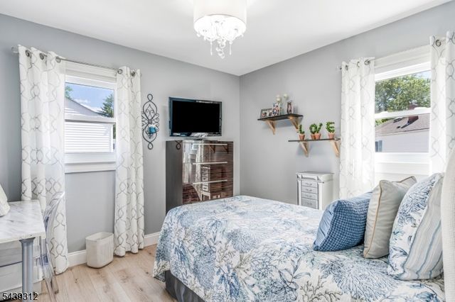 7 Center Pl, Middlesex Boro, NJ 08846