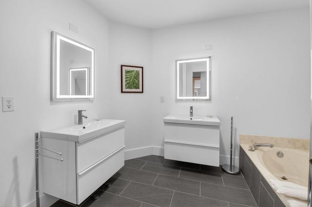 5226 Europa Drive H, Boynton Beach, FL 33437