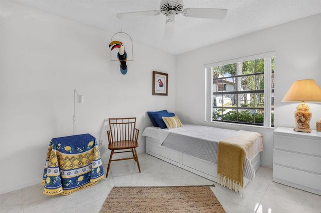 5226 Europa Drive H, Boynton Beach, FL 33437