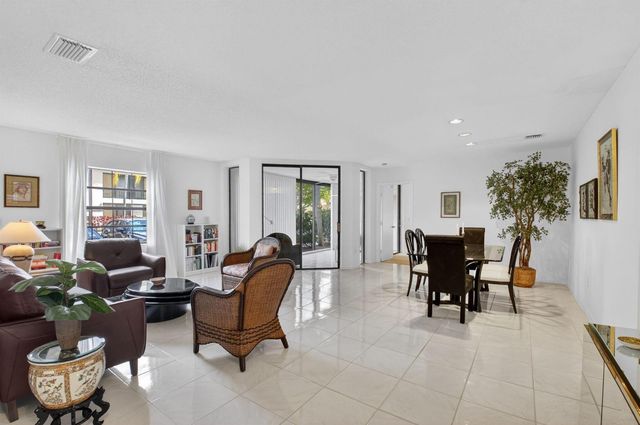 5226 Europa Drive H, Boynton Beach, FL 33437