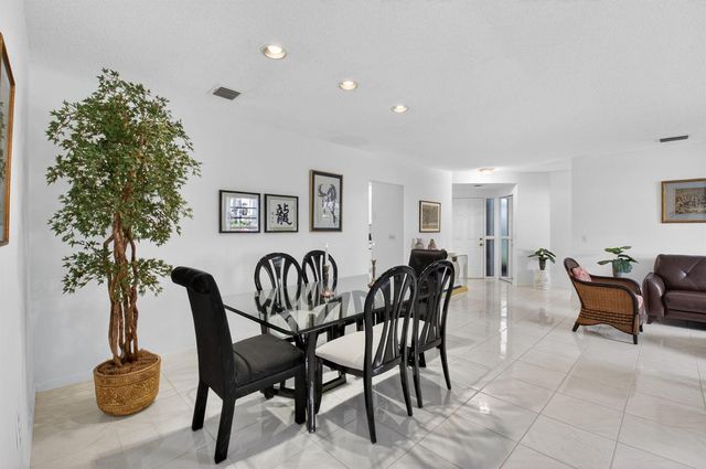 5226 Europa Drive H, Boynton Beach, FL 33437