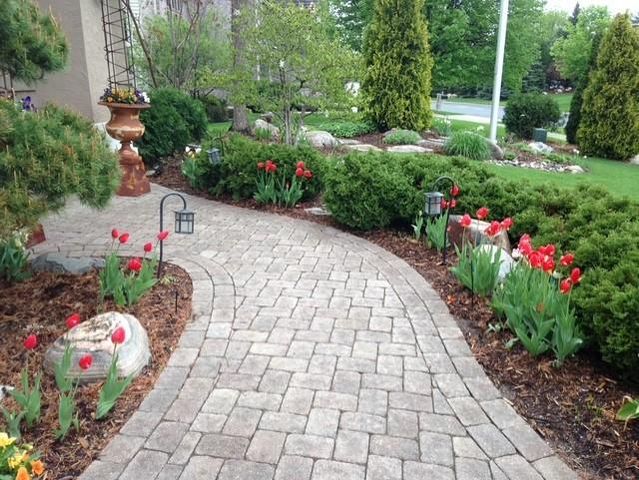 10556 Prairie Lakes Drive, Eden Prairie, MN 55344