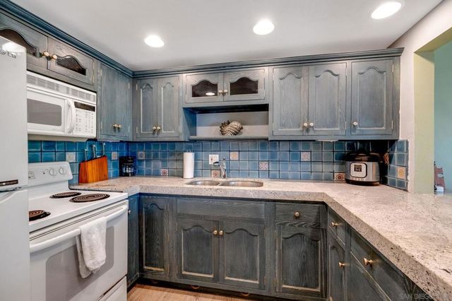 1650 8th Ave 213, San Diego, CA 92101