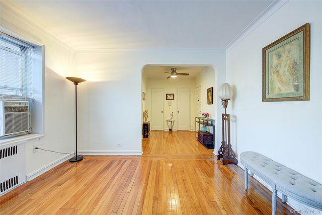 77-35 113th Street 1H, Forest Hills, NY 11375