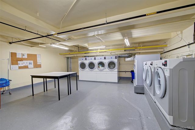 77-35 113th Street 1H, Forest Hills, NY 11375