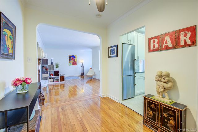 77-35 113th Street 1H, Forest Hills, NY 11375