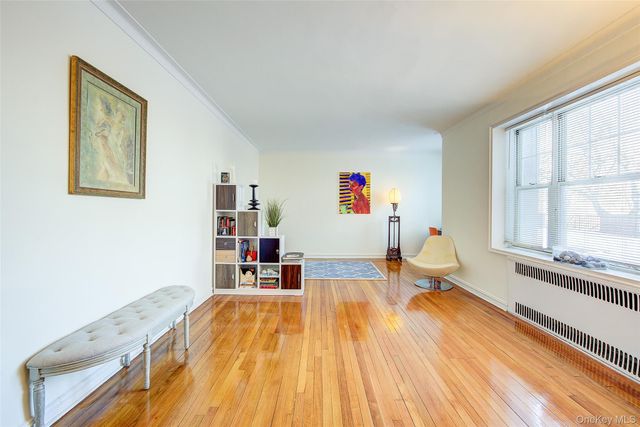 77-35 113th Street 1H, Forest Hills, NY 11375