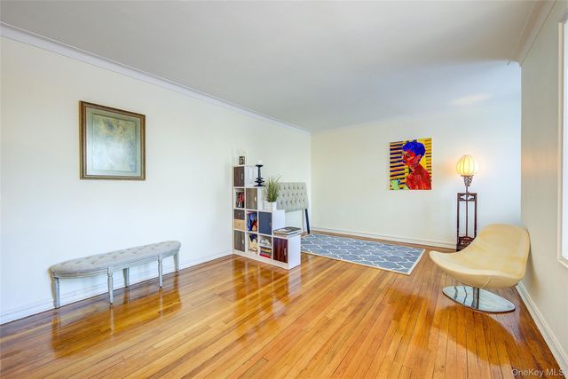 77-35 113th Street 1H, Forest Hills, NY 11375