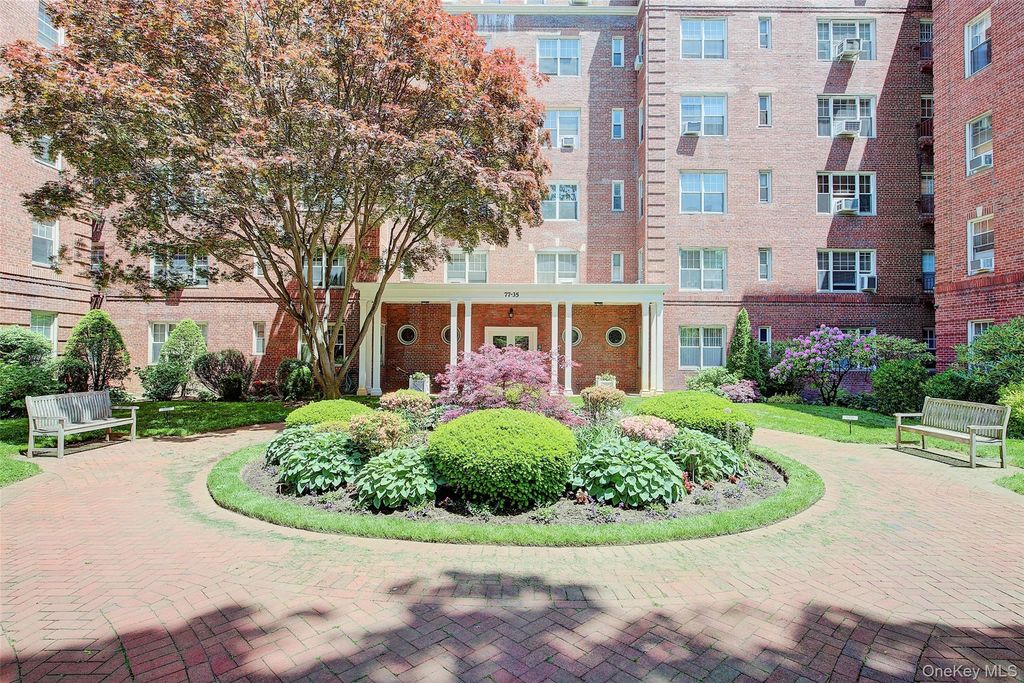 77-35 113th Street 1H, Forest Hills, NY 11375