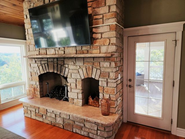 1024 White Pine Drive, Dixon, IL 61021