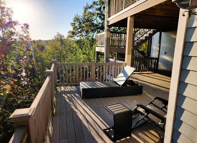 1024 White Pine Drive, Dixon, IL 61021