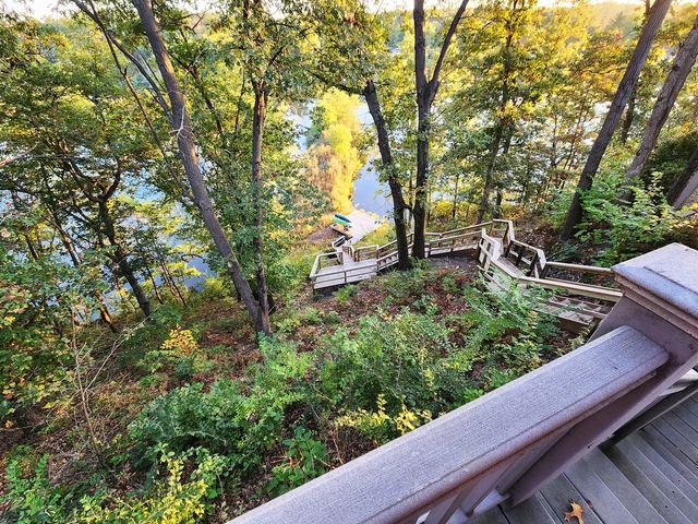 1024 White Pine Drive, Dixon, IL 61021