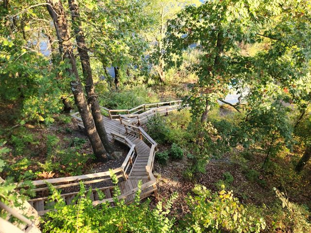 1024 White Pine Drive, Dixon, IL 61021