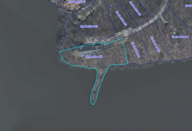 1024 White Pine Drive, Dixon, IL 61021