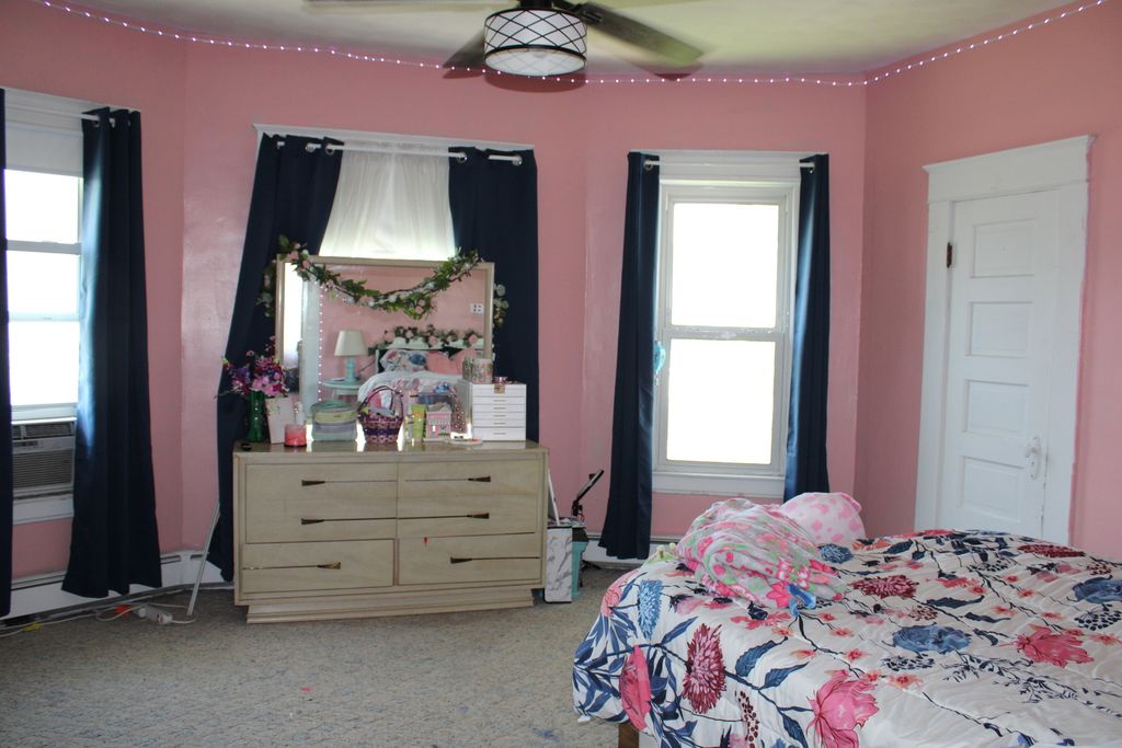 Image 38 of property listing at 230 N Cherry Street, Centralia, IL 62801