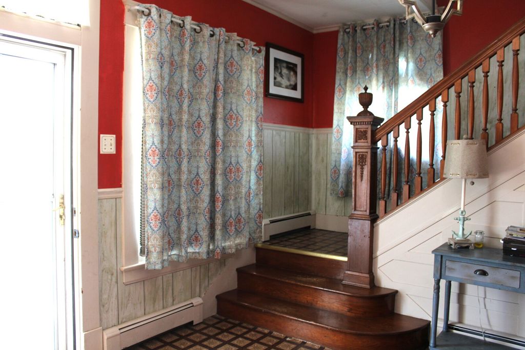 Image 5 of property listing at 230 N Cherry Street, Centralia, IL 62801