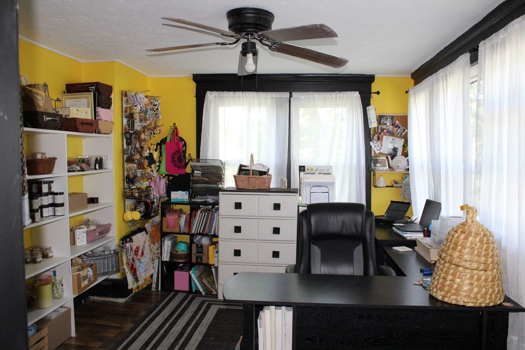 Image 44 of property listing at 230 N Cherry Street, Centralia, IL 62801