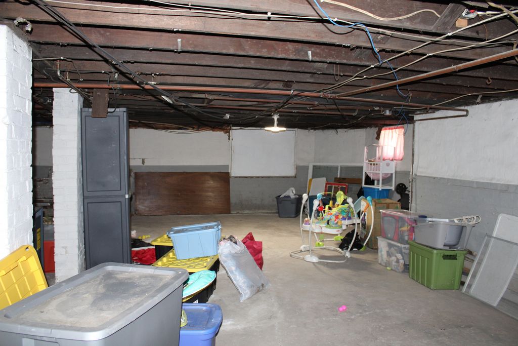 Image 47 of property listing at 230 N Cherry Street, Centralia, IL 62801