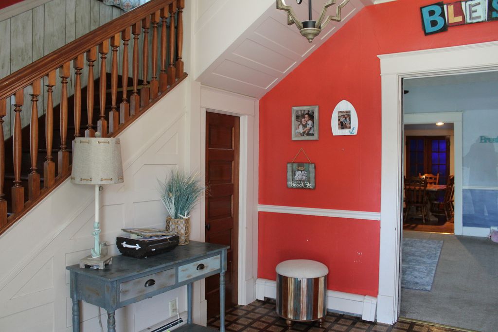 Image 6 of property listing at 230 N Cherry Street, Centralia, IL 62801