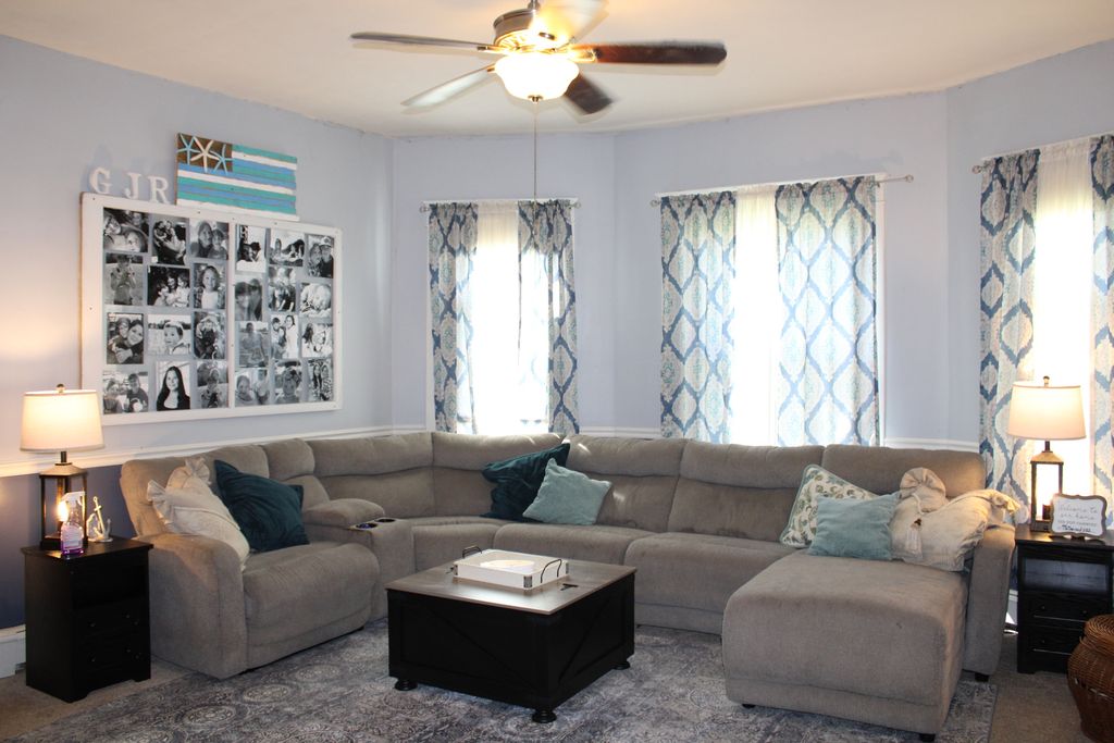 Image 9 of property listing at 230 N Cherry Street, Centralia, IL 62801