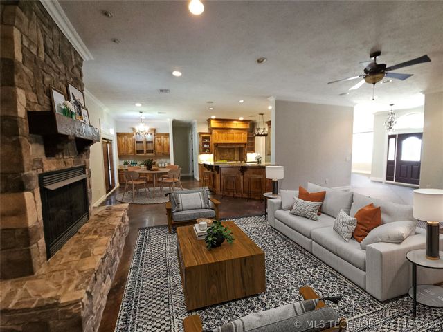 1003 Sunnybrook, Mcalester, OK 74501