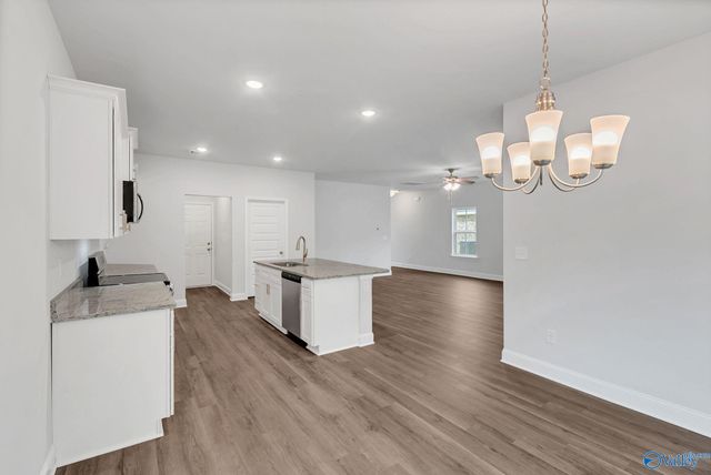 15500 Lapwing Cove, Athens, AL 35611