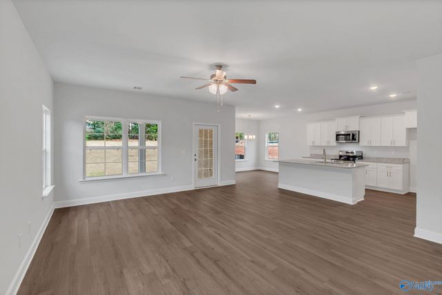 15500 Lapwing Cove, Athens, AL 35611