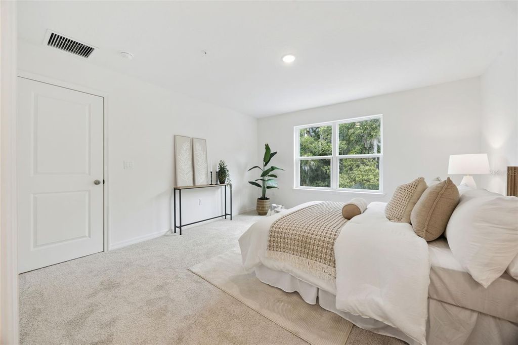 Image 26 of property listing at 5245 LUISA COURT, St Cloud, FL 34771