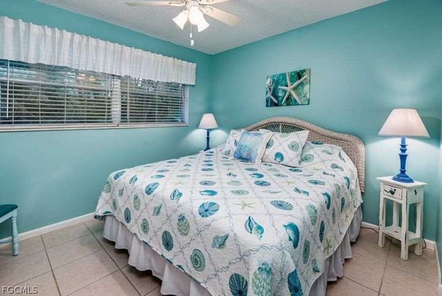 805 E Gulf DR 5-D, Sanibel, FL 33957