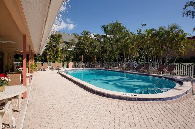 805 E Gulf DR 5-D, Sanibel, FL 33957