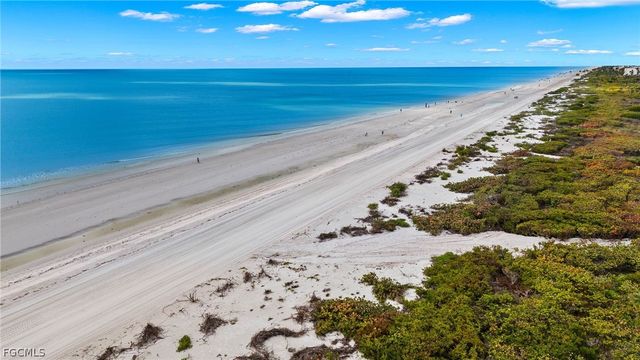 805 E Gulf DR 5-D, Sanibel, FL 33957