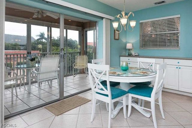 805 E Gulf DR 5-D, Sanibel, FL 33957