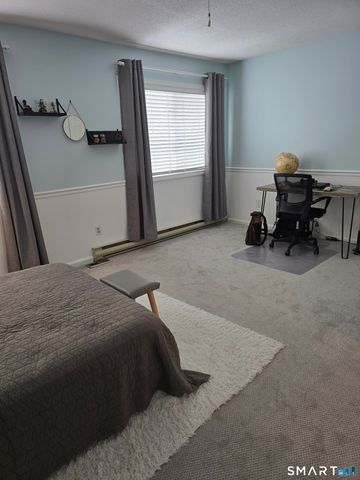 27 Crows Nest Lane 14B, Danbury, CT 06810