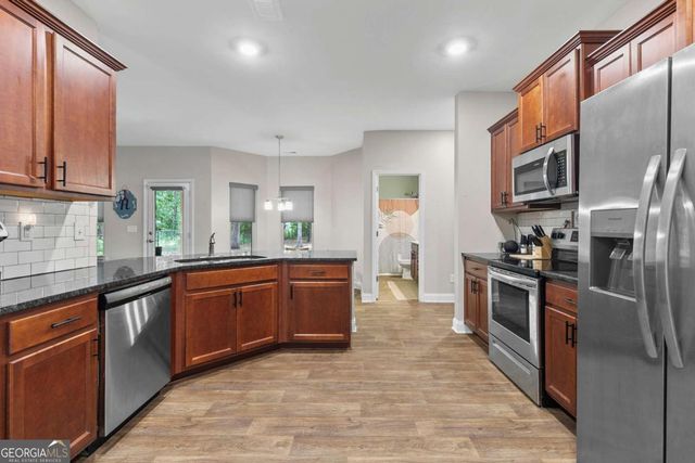 537 Forest Path, Jefferson, GA 30549