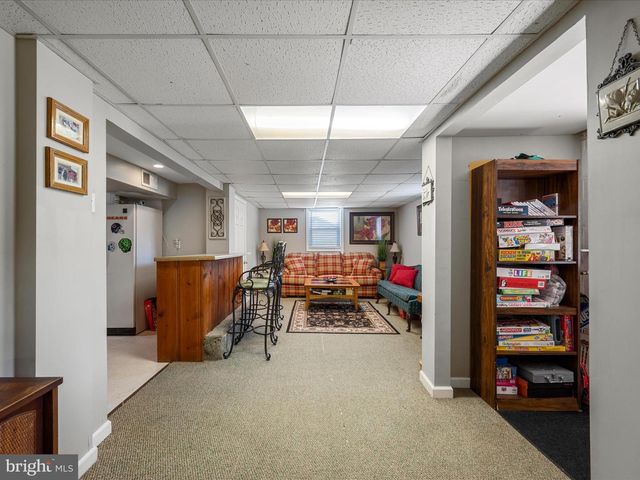 112 FAIRWAY DR, Winchester, VA 22602
