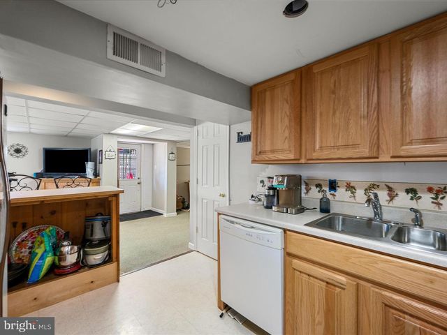 112 FAIRWAY DR, Winchester, VA 22602