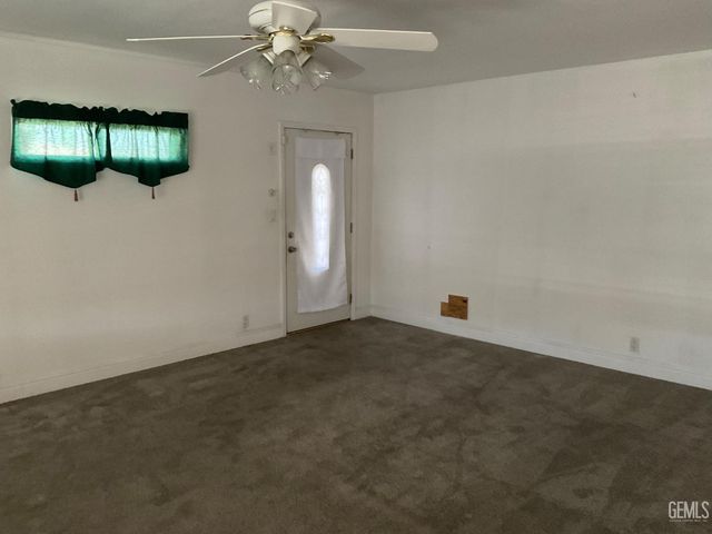 1302 E 19th Street, Bakersfield, CA 93305