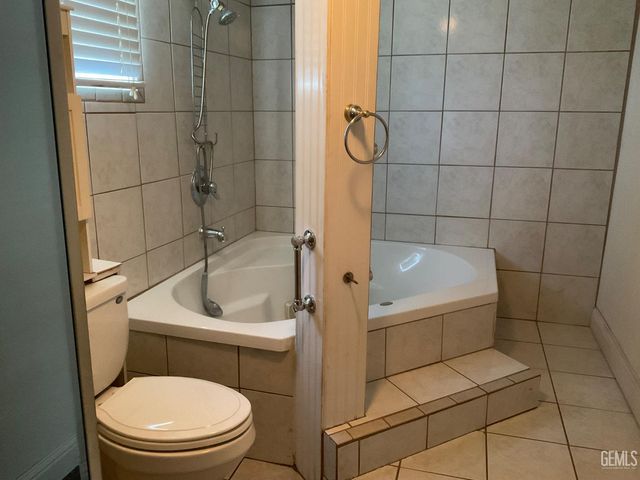 1302 E 19th Street, Bakersfield, CA 93305