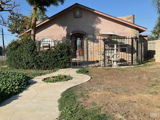 1302 E 19th Street, Bakersfield, CA 93305