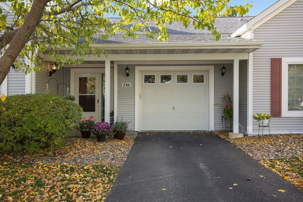 216 Emerson Avenue E, West Saint Paul, MN 55118 — exterior