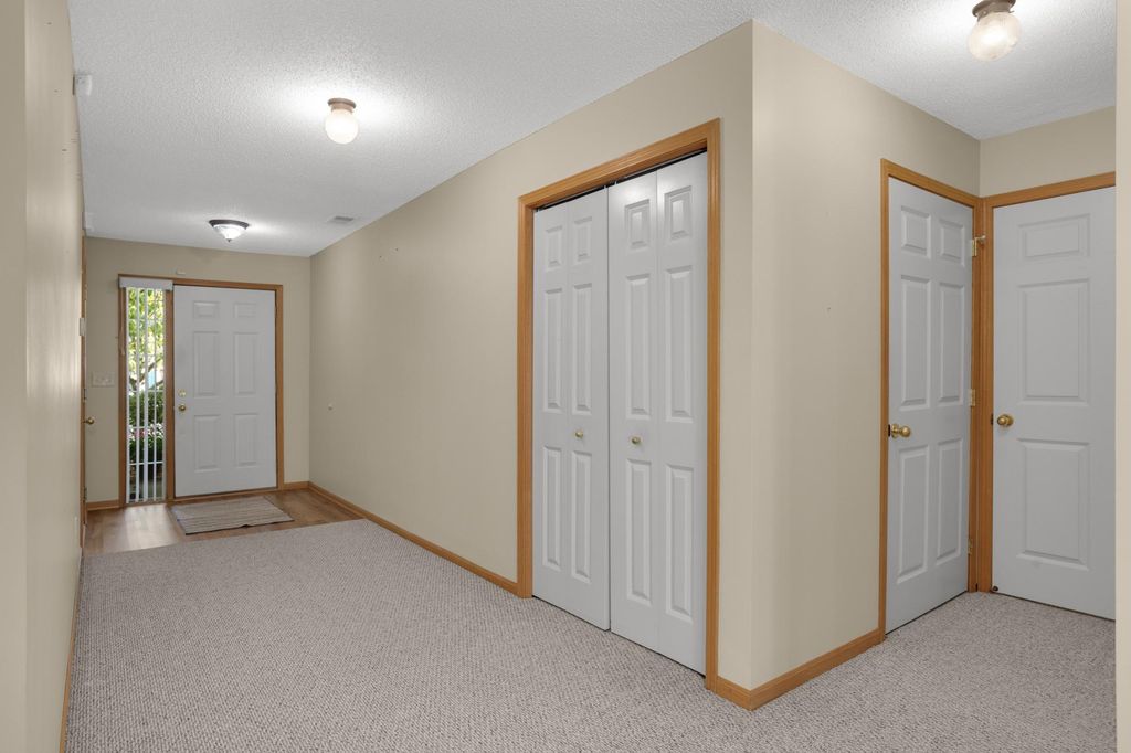 216 Emerson Avenue E, West Saint Paul, MN 55118 — photo 2
