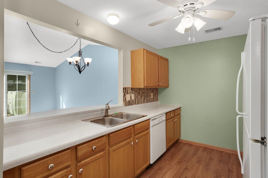 216 Emerson Avenue E, West Saint Paul, MN 55118 — photo 5