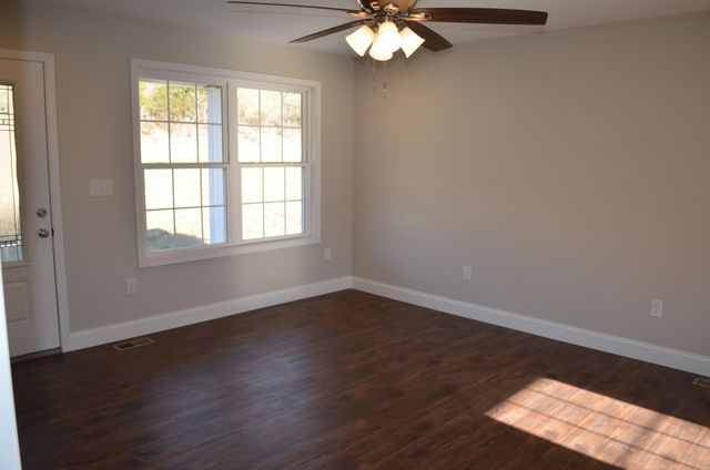 1735 Robinson Creek Road, Manchester, KY 40962